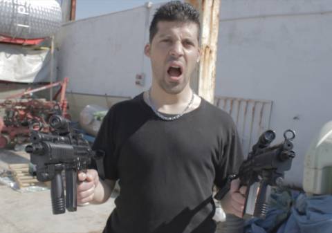 prima del replacement della t-shirt in compositing